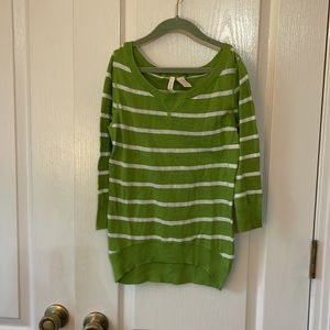 K21 Red Camel green and white sweater
